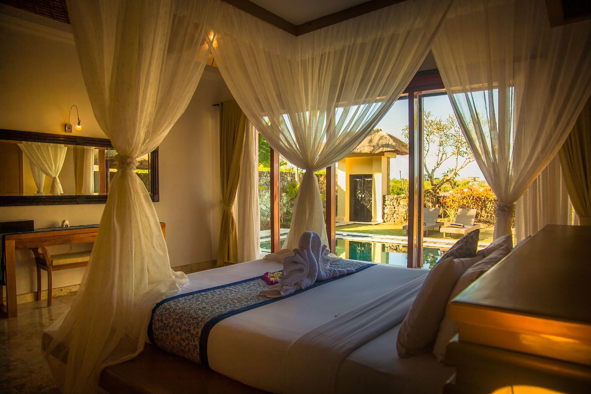 Royal Pool Villa Bali Nusa Dua  Exterior photo