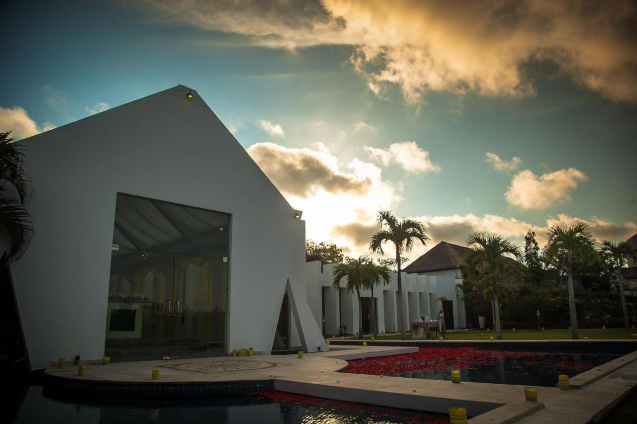 Royal Pool Villa Bali Nusa Dua  Exterior photo